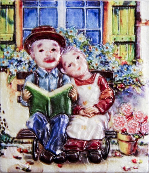 Wachsbild, Oma & Opa auf Bank mit Buch, 8 x 7 cm